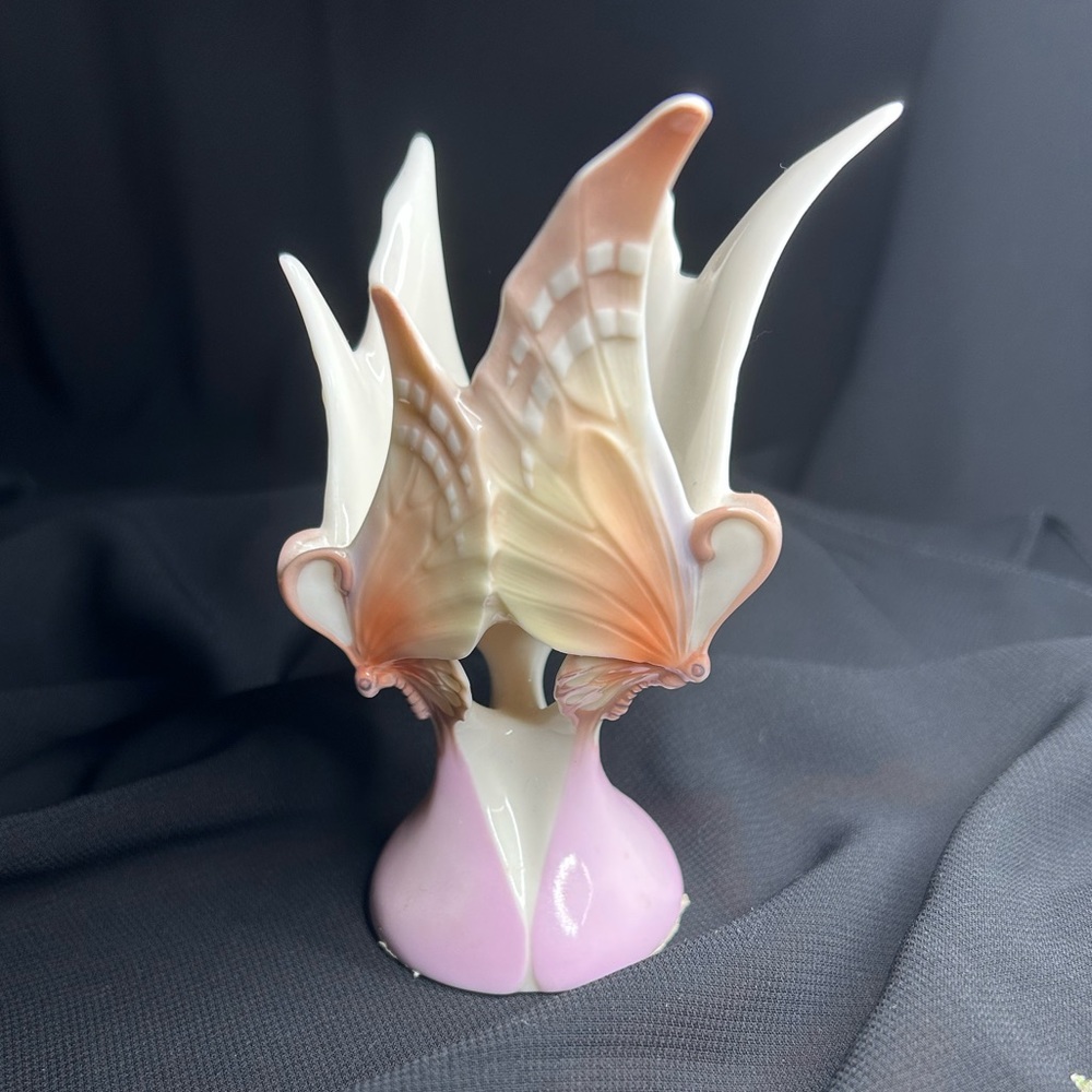 FRANZ VTG Porcelain Papillon Butterfly Tea light Holder. Mint condition - Picture 2 of 9